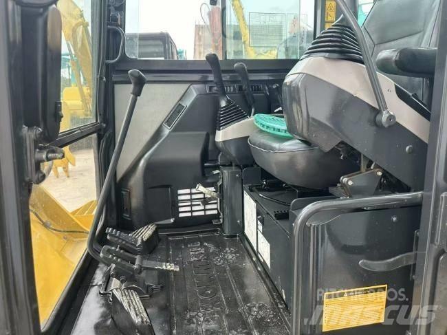 Komatsu PC 56 Minikaivukoneet < 7t