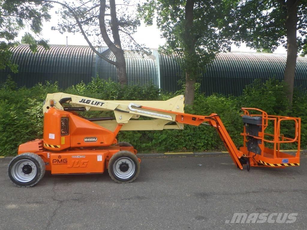 JLG M450AJ Kuukulkijat