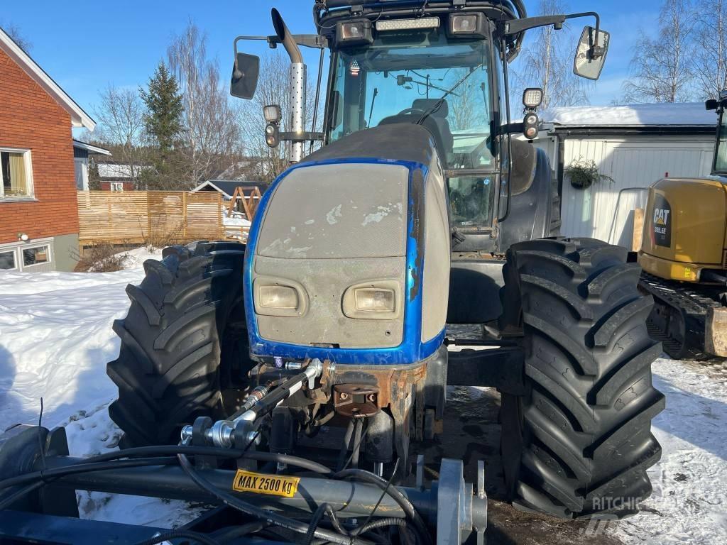 Valtra T 160 Traktorit