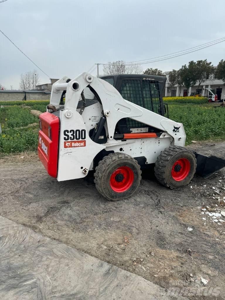 Bobcat S 330 Liukuohjatut kuormaajat
