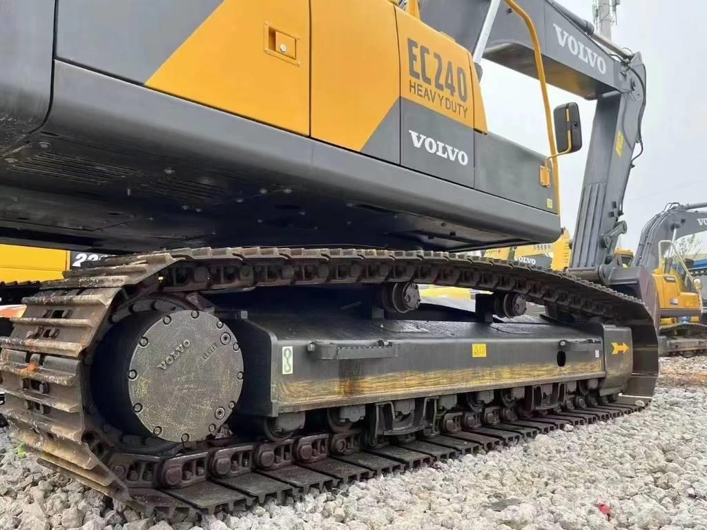 Volvo EC 240 Telakaivukoneet