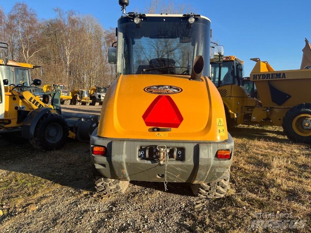 Liebherr L 506 Pyöräkuormaajat