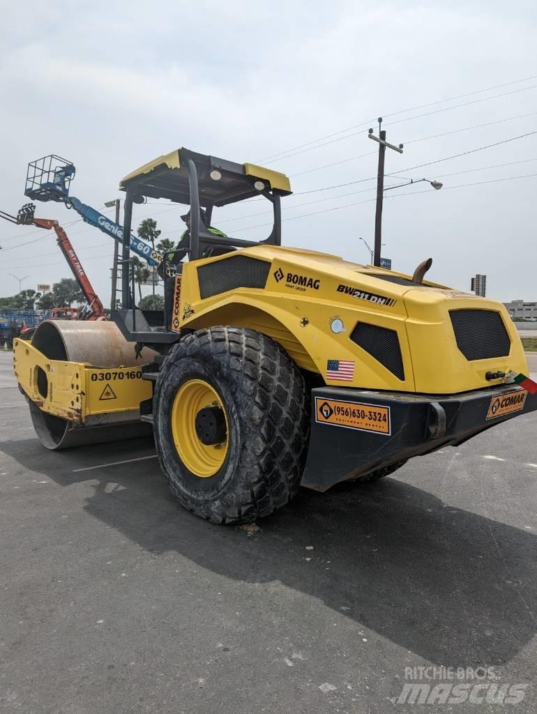 Bomag BW 211 DH-5 Yksivalssijyrät
