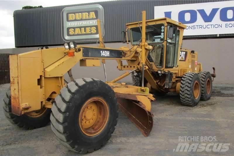CAT 140H Tiehöylät