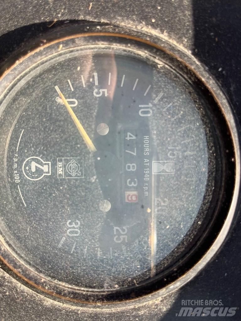 Volvo BM 2200 Traktorit