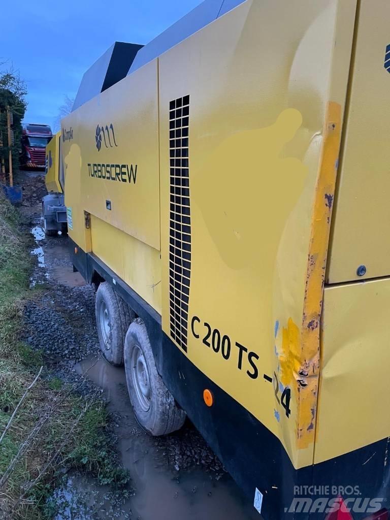Compair C200 TS-24 Kompressorit