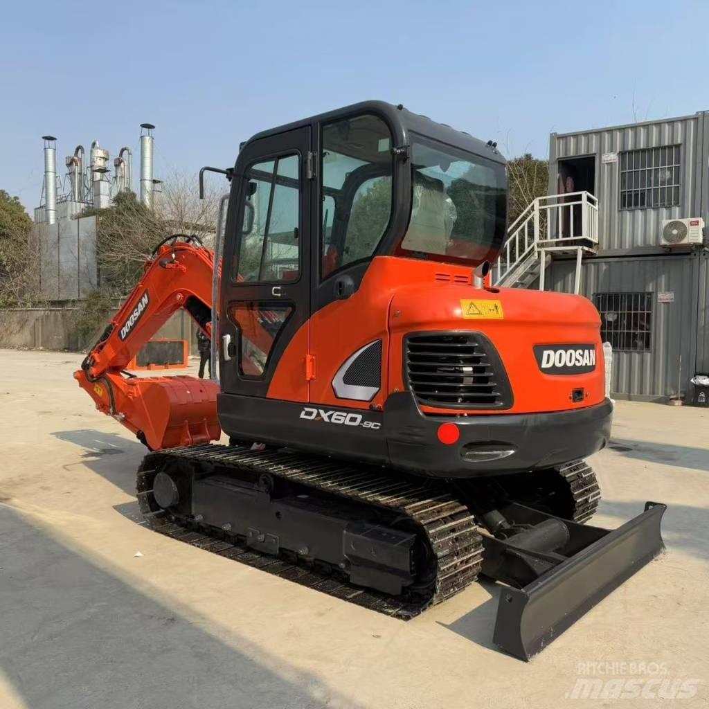 Doosan DX 60-9 C Telakaivukoneet