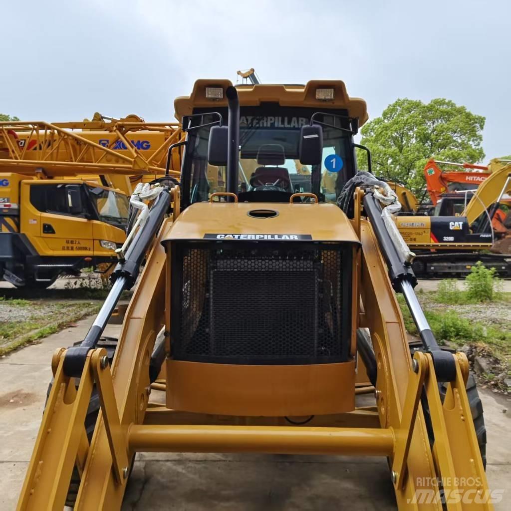 JCB 4 CX Kaivurikuormaajat