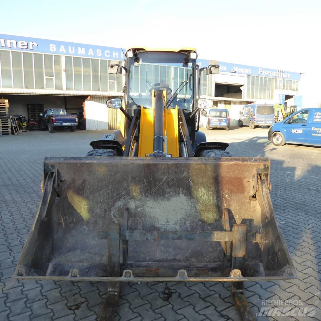 JCB 409 SV Pyöräkuormaajat