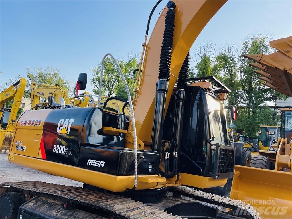 CAT 320d2l Telakaivukoneet