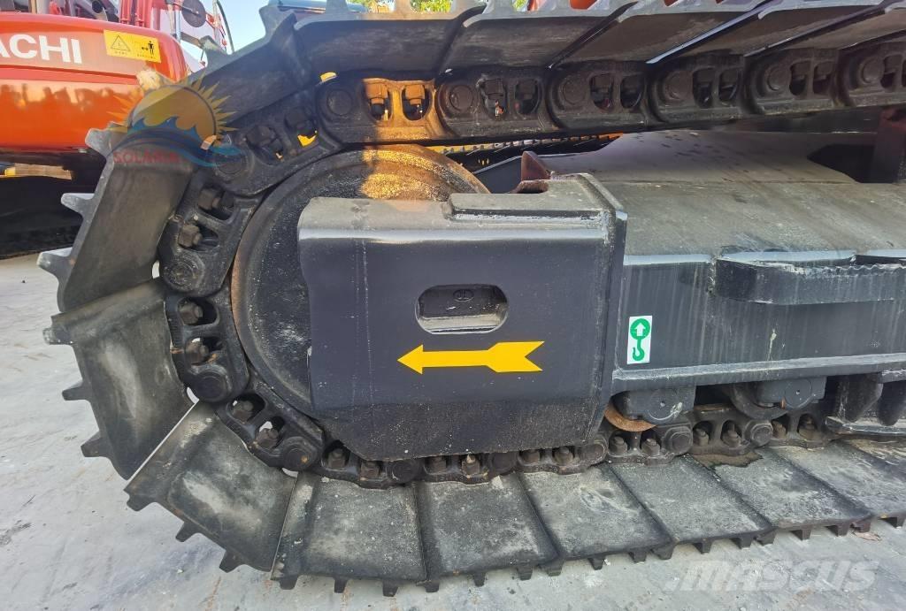 Doosan DX 225 LC Telakaivukoneet