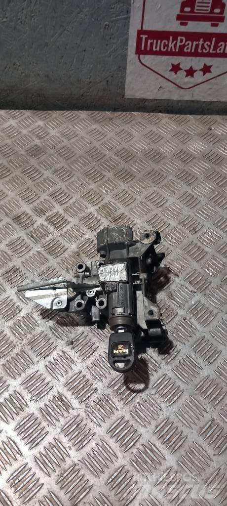 MAN TGX   7360051146 Ohjaamot ja sisustat