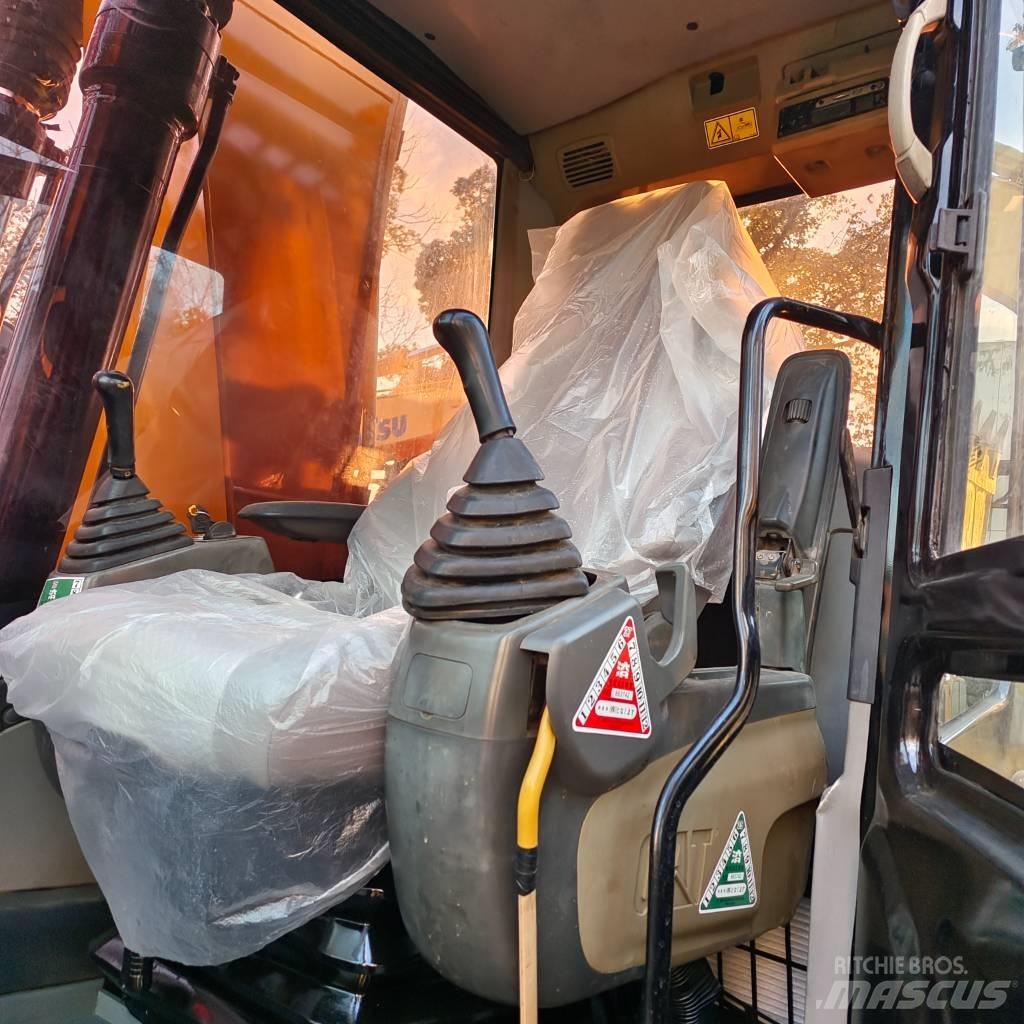CAT 320 D Telakaivukoneet