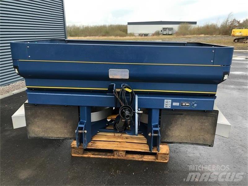 Bogballe M2 Base Lannoitteenlevittimet