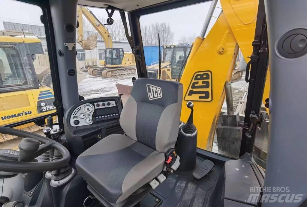 JCB 3CX Kaivurikuormaajat
