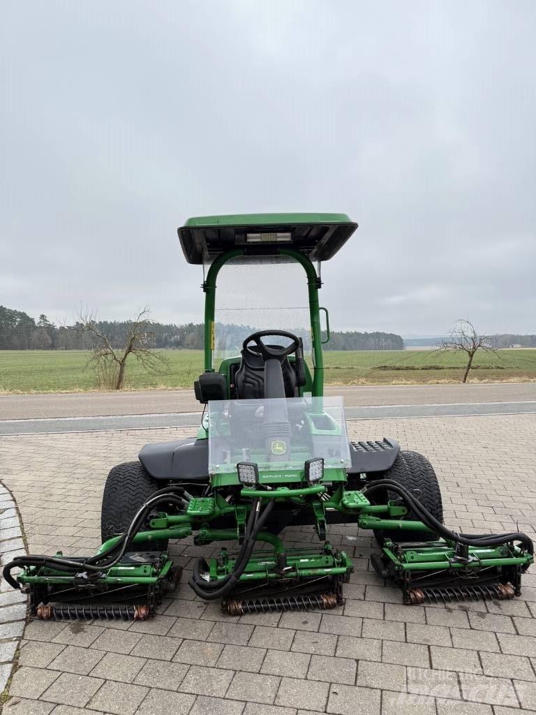 John Deere 8700 A Väyläleikkuri
