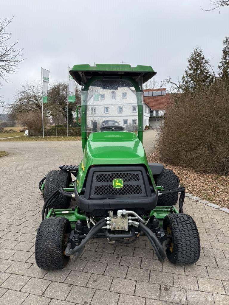 John Deere 8700 A Väyläleikkuri