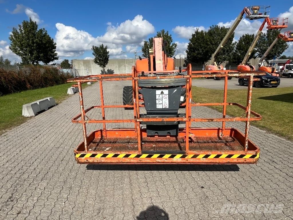 JLG 800 AJ Kuukulkijat