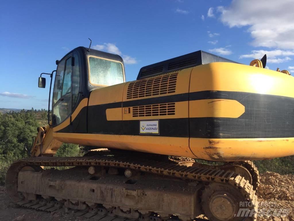 JCB JS 330 Telakaivukoneet
