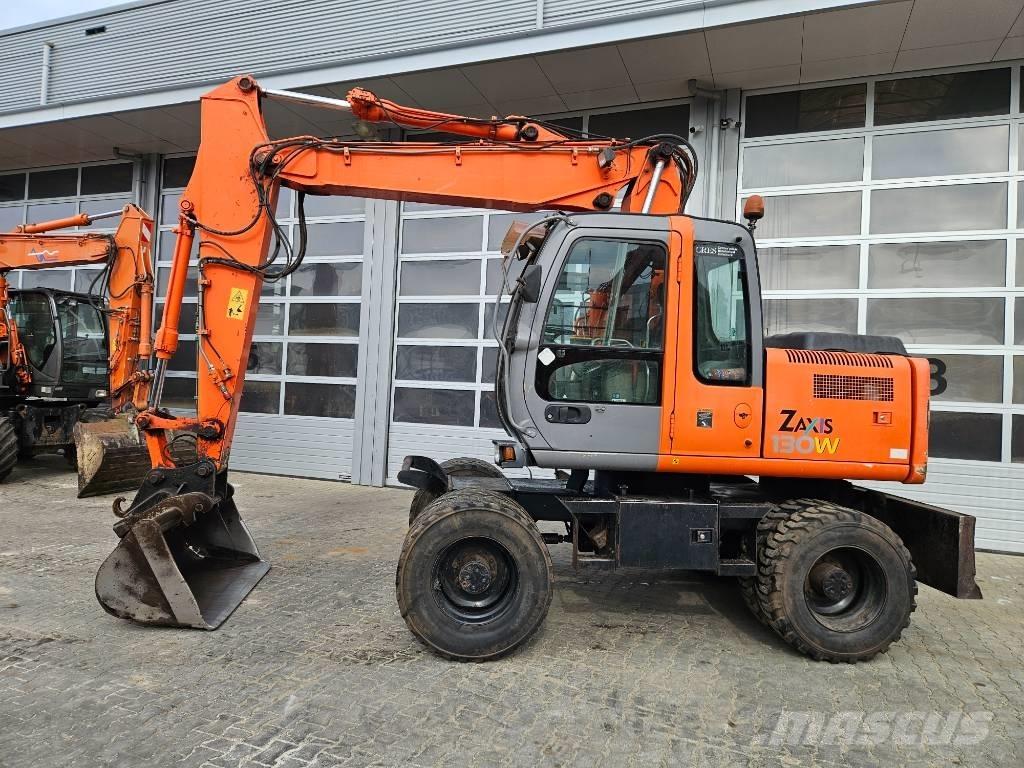 Hitachi ZX130W Pyöräkaivukoneet