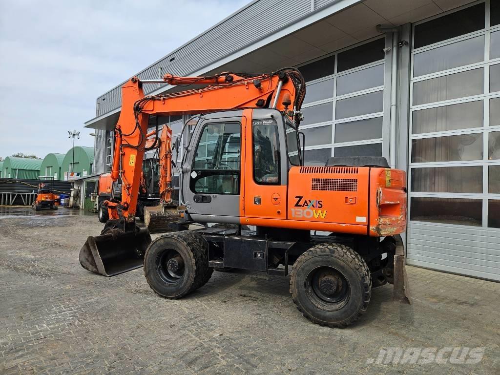 Hitachi ZX130W Pyöräkaivukoneet
