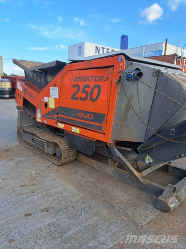 Arjes 250 Impaktor Jätteen silppurit