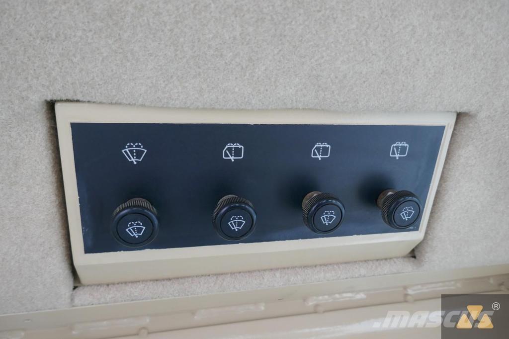 CAT D9R Ex-army Telaketjupuskutraktorit