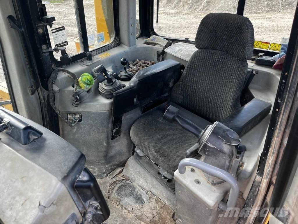 CAT D 6 T LGP Telaketjupuskutraktorit