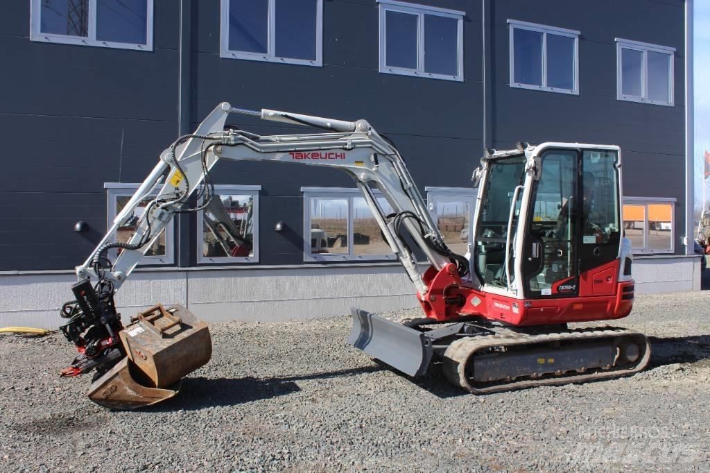 Takeuchi TB 250 Minikaivukoneet < 7t