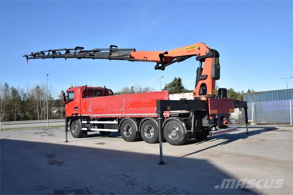 Scania G440 8X4 Nosturiautot