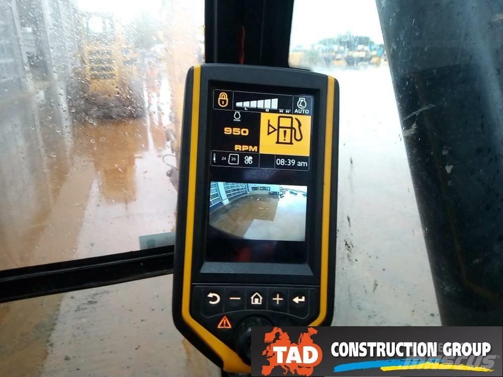 JCB JS 220 LC Telakaivukoneet