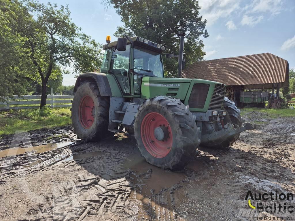 Fendt Favorit 824 Traktorit