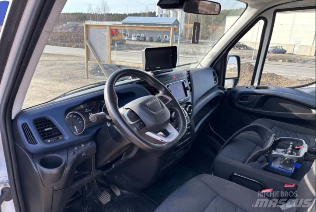 Iveco Iveco Daily Nosturiautot