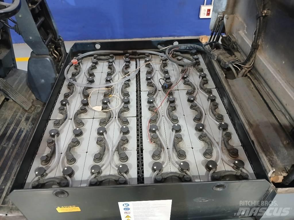 Nissan GQ02 L 30 CU Sähkötrukit