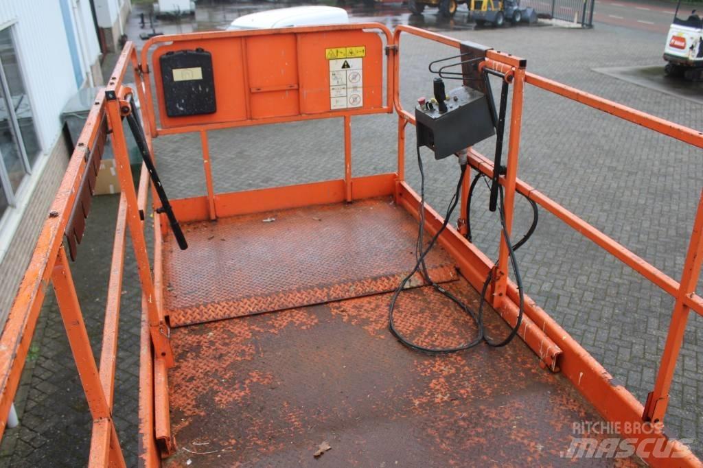 JLG M 3369 Saksilavat