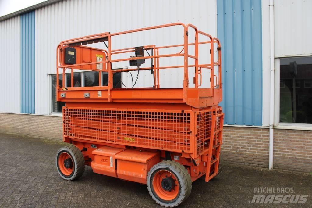 JLG M 3369 Saksilavat