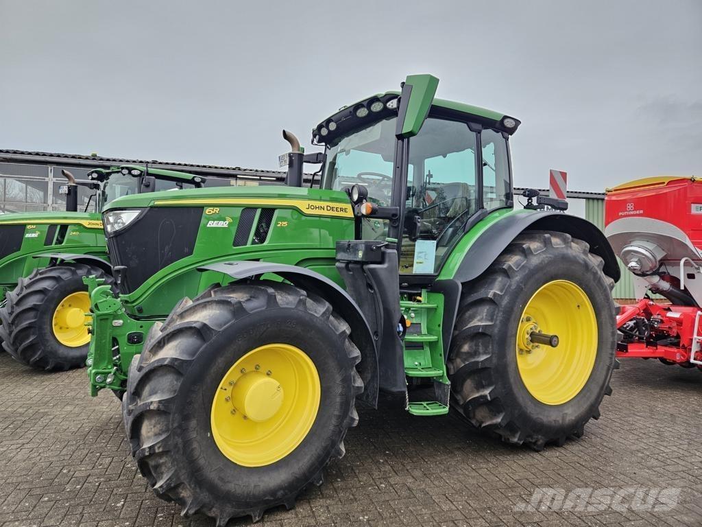 John Deere 6R215 Traktorit