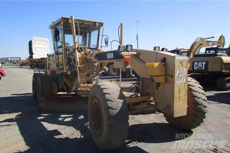 CAT 160H Tiehöylät