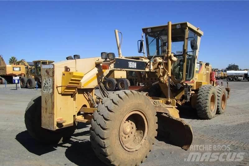 CAT 160H Tiehöylät