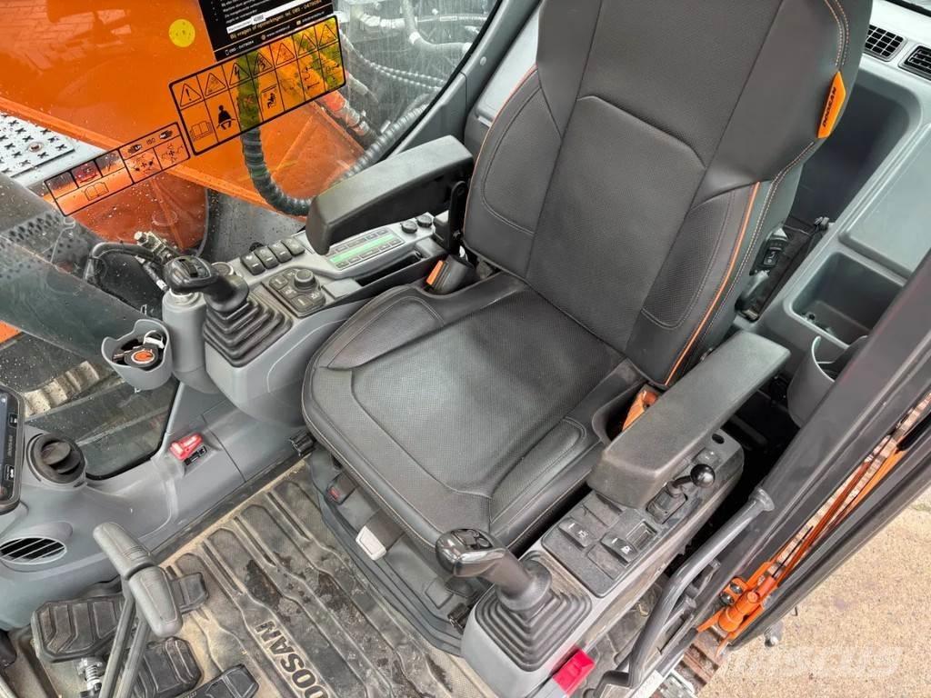 Doosan DX140LC-7 Telakaivukoneet