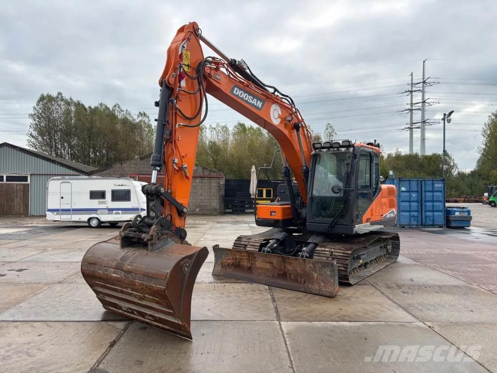 Doosan DX140LC-7 Telakaivukoneet