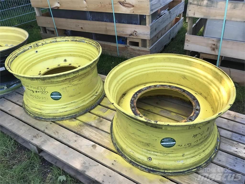 John Deere 18x34 Renkaat ja vanteet