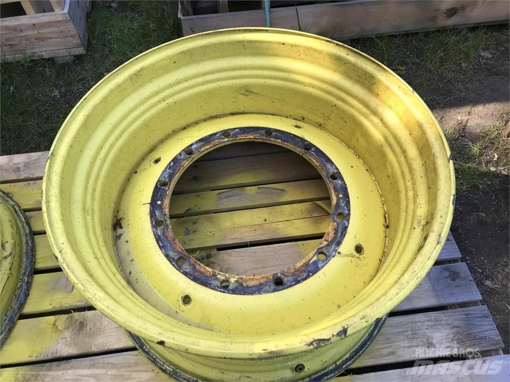 John Deere 18x34 Renkaat ja vanteet