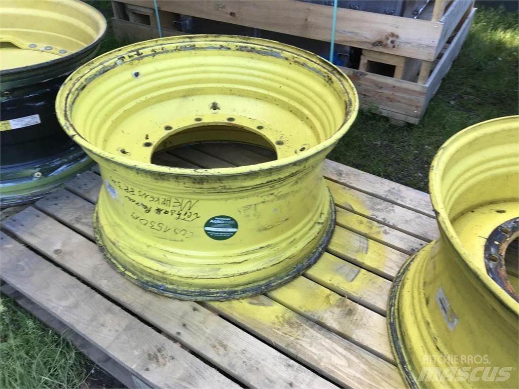 John Deere 18x34 Renkaat ja vanteet