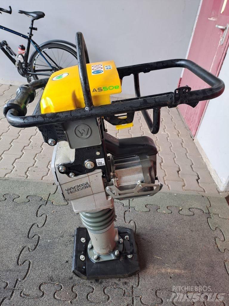 Wacker Neuson AS50e Täryvasarat