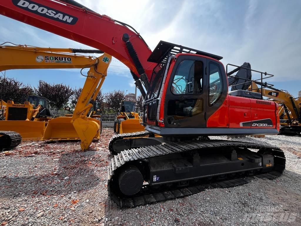 Doosan DX 300 LC-9C Telakaivukoneet