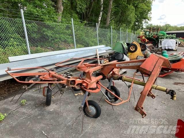 Deutz-Fahr KH400 DN Pöyhimet ja haravat