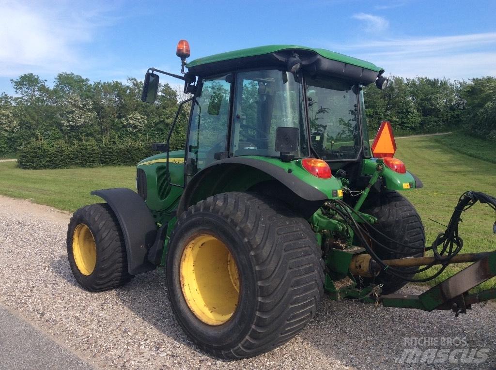 John Deere 5720 Traktorit