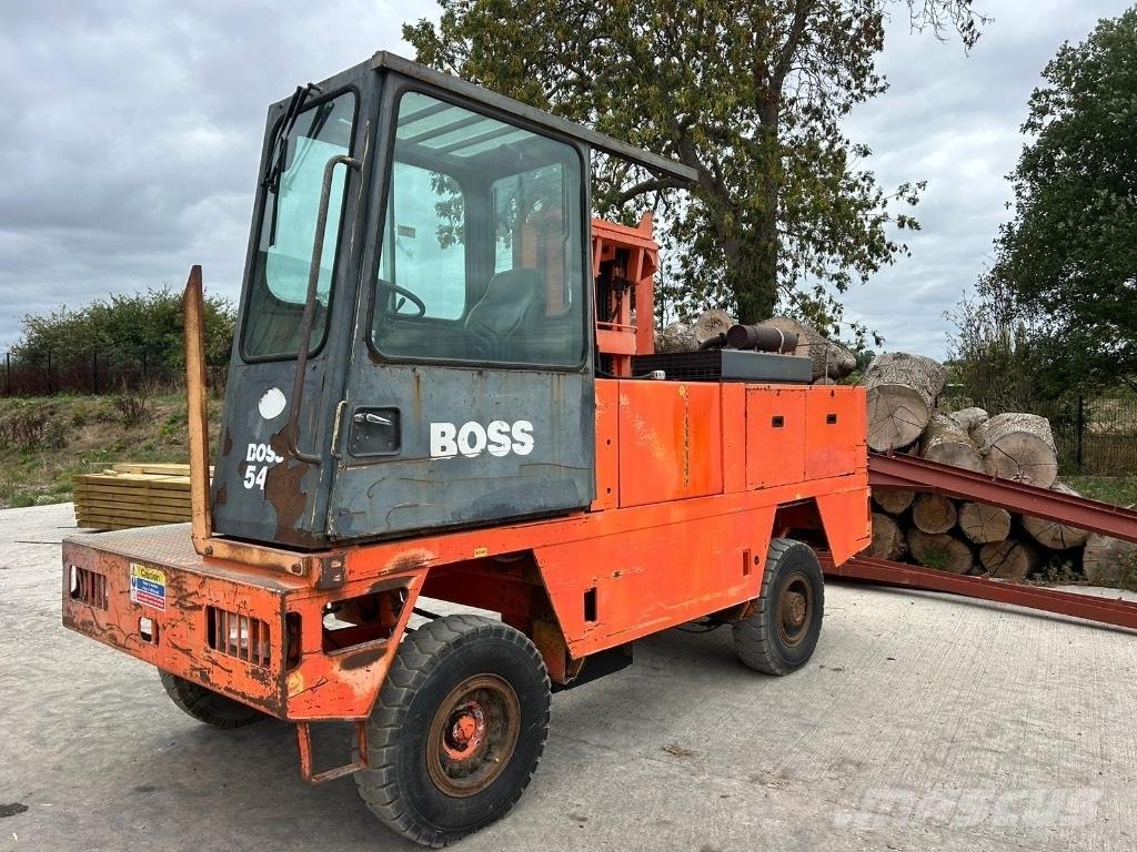 Boss 546 Kylkitrukit