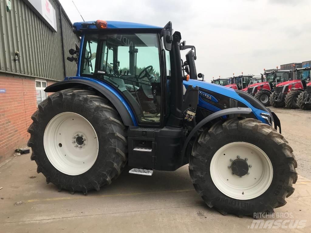 Valtra G 135 A Traktorit